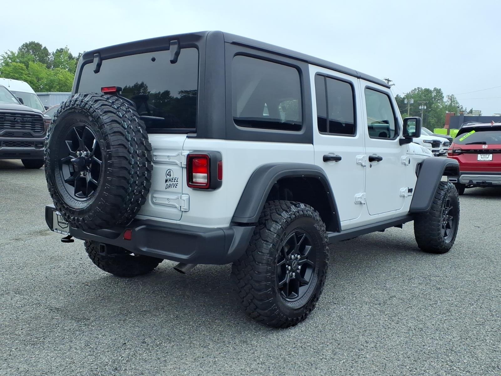 Certified Used 2025 White/off-white Jeep Willys image 23