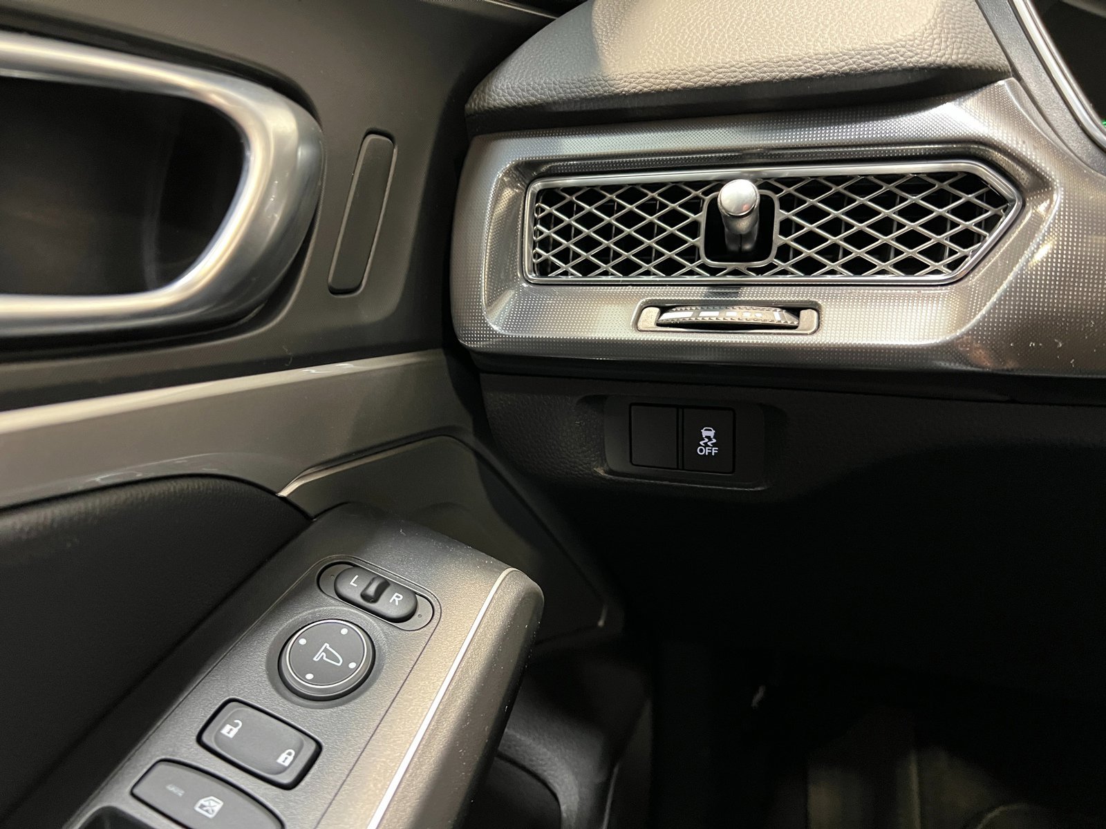 2025 Acura Integra A-Spec - Photo 20