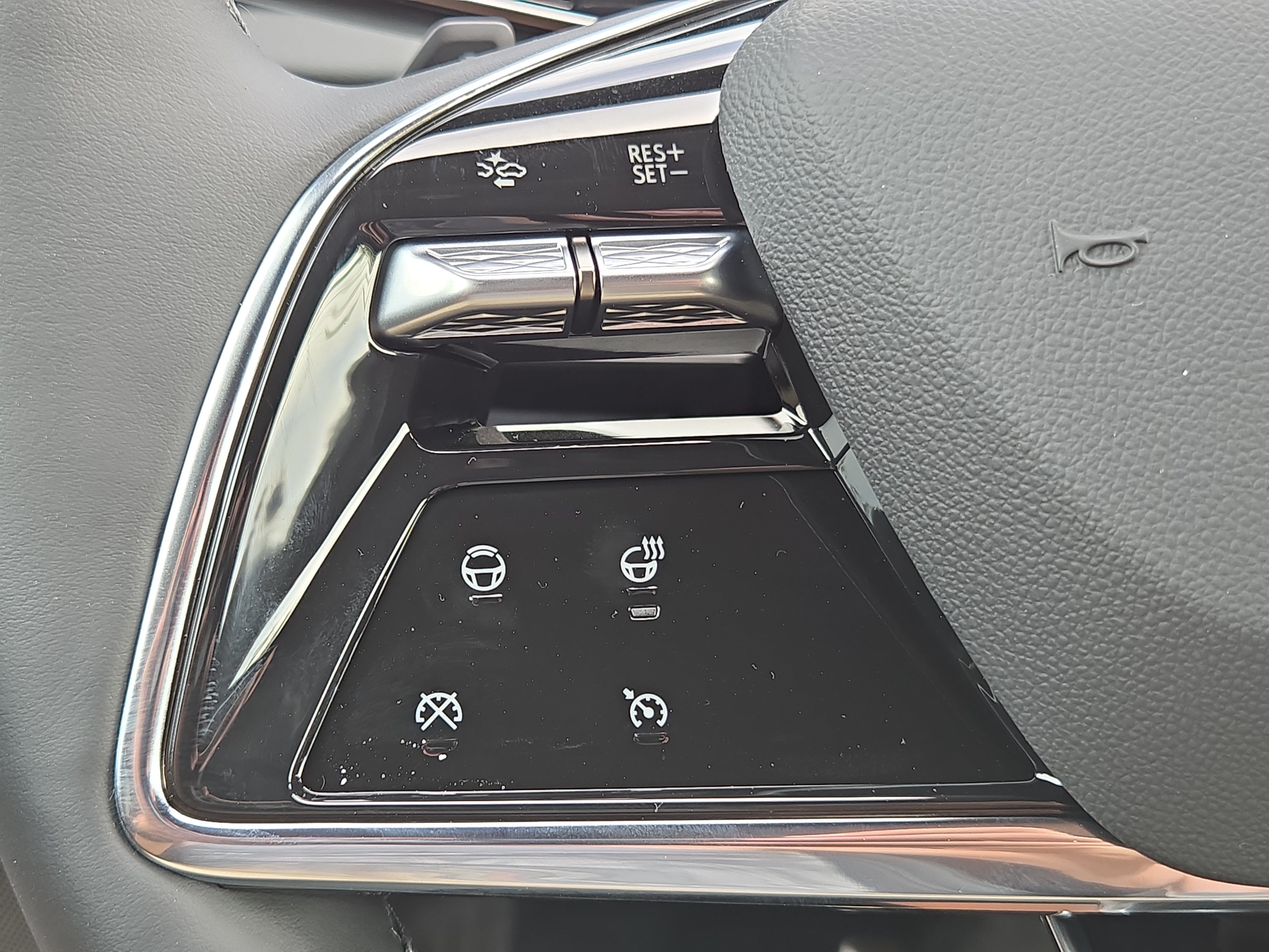 2026 Cadillac OPTIQ Sport - Photo 23