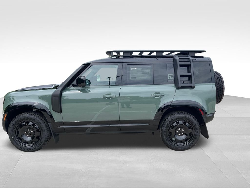 New 2026 Keswick Green Land Rover  image 2