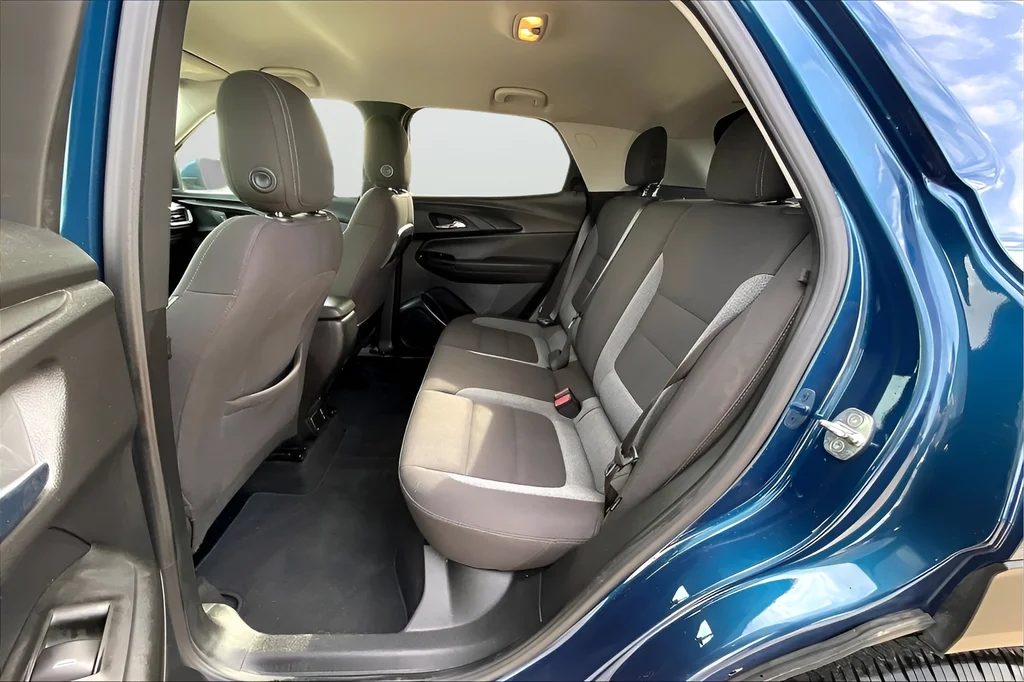 Used 2021 Blue Chevrolet LT image 14