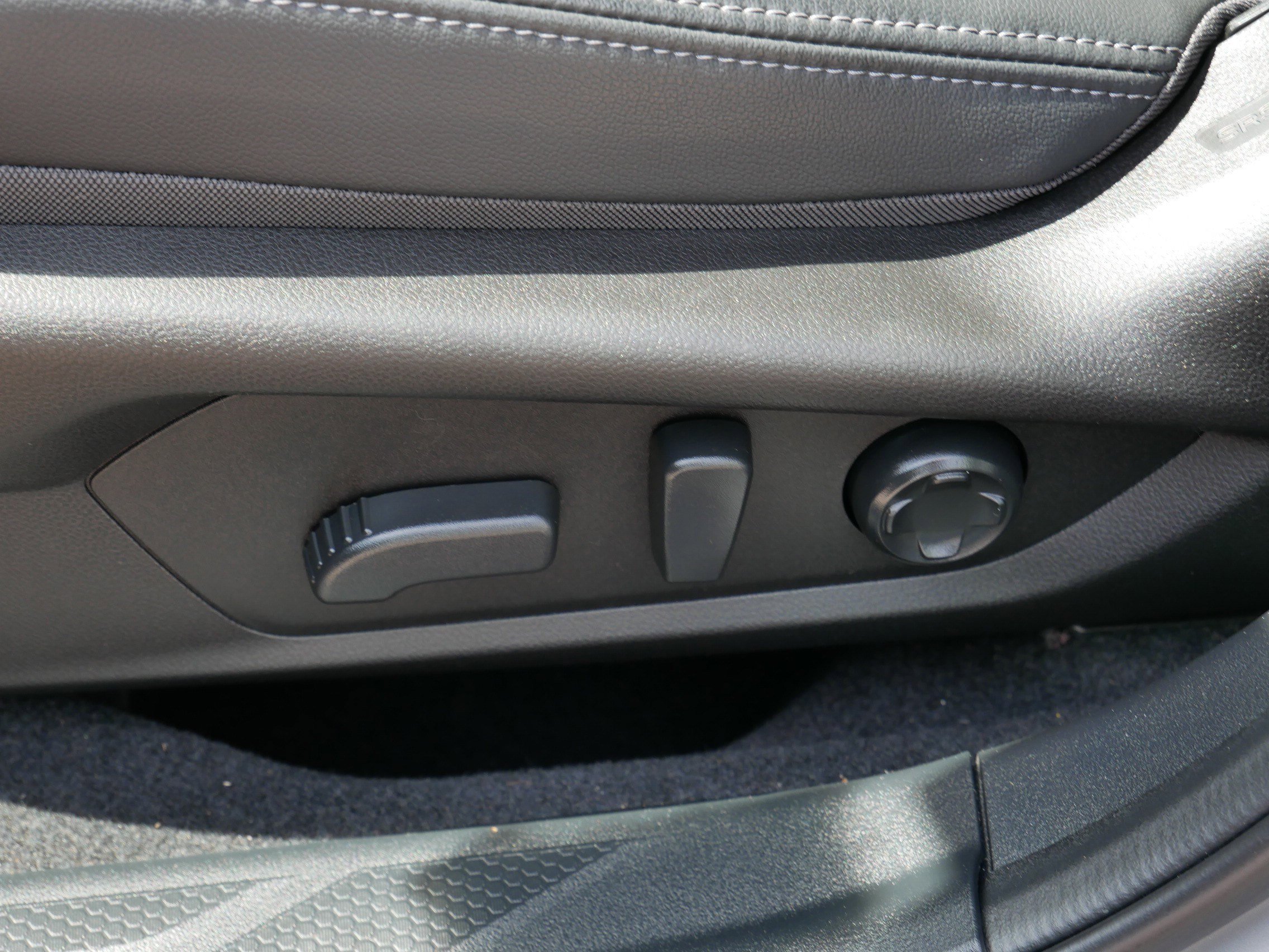 Certified Used 2026 River Rock Pearl Subaru Touring image 19