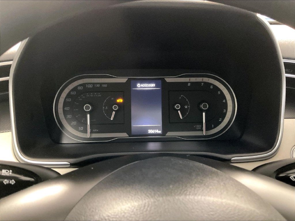 Used 2024 Silver Hyundai SEL image 24