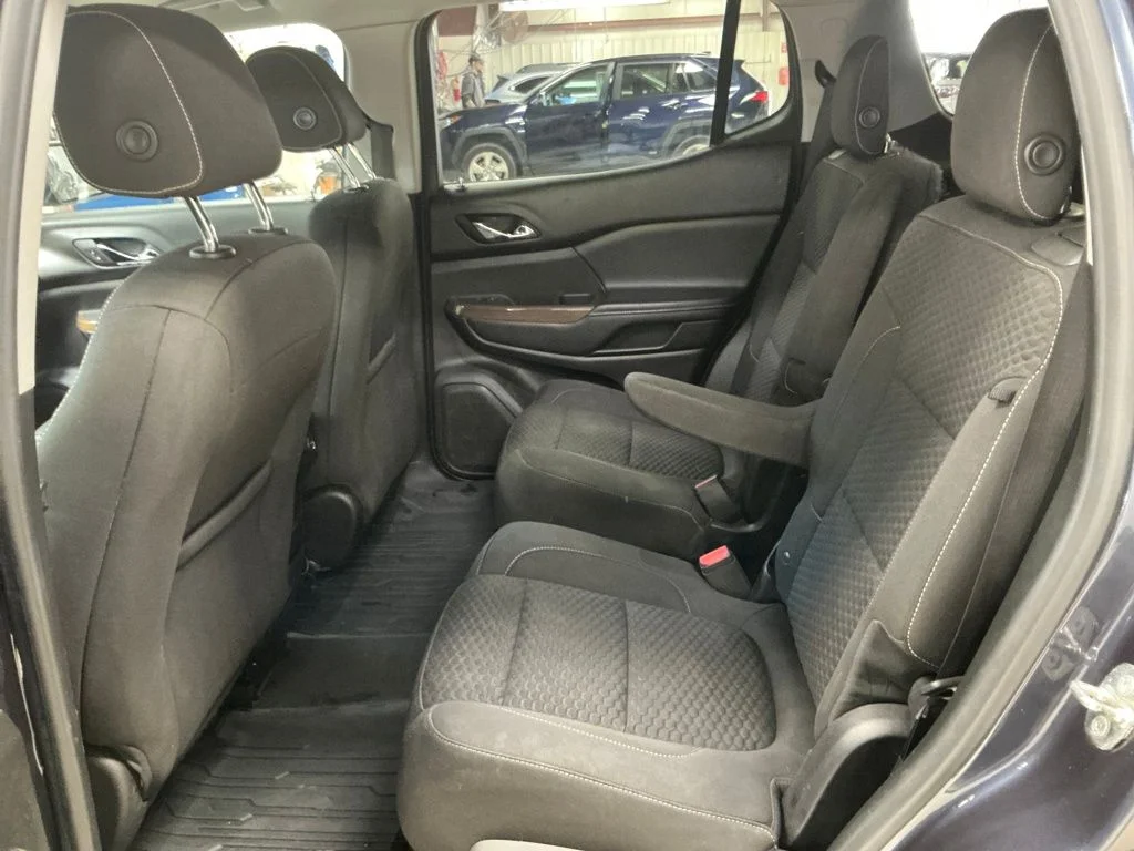 Used 2018 Blue GMC SLE-2 image 25