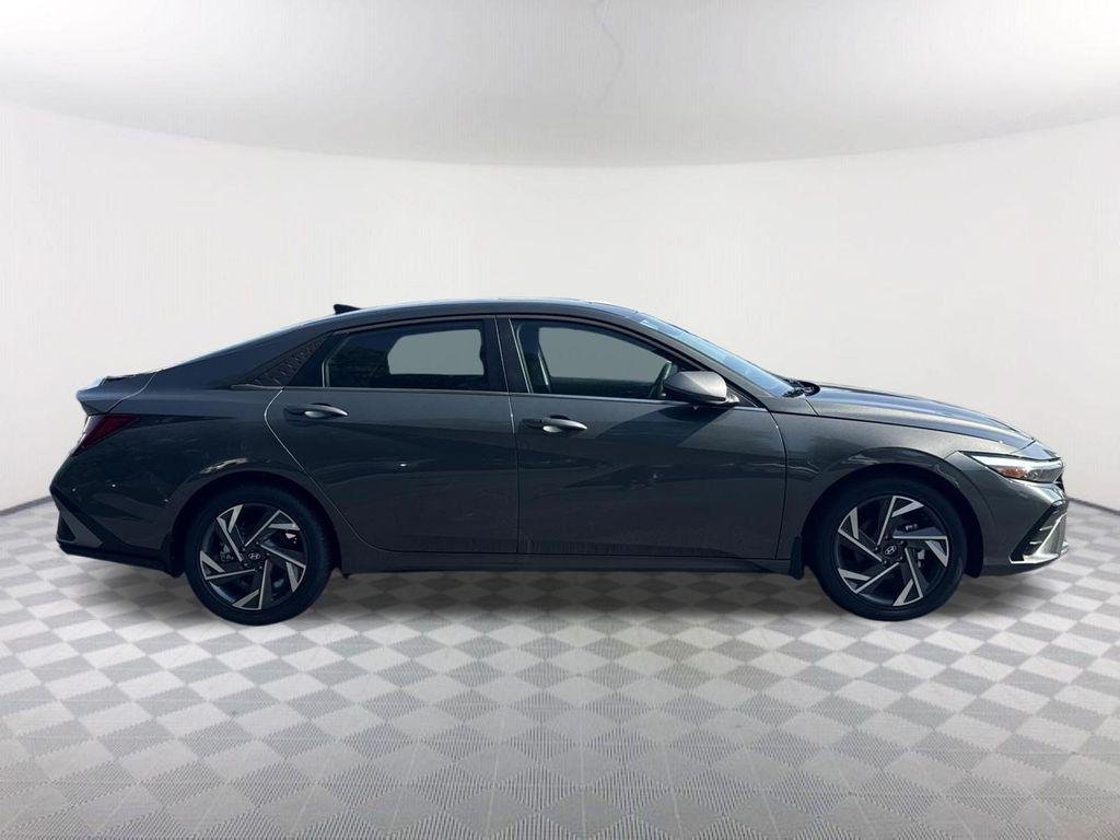 New 2026 Gray Hyundai Limited image 4