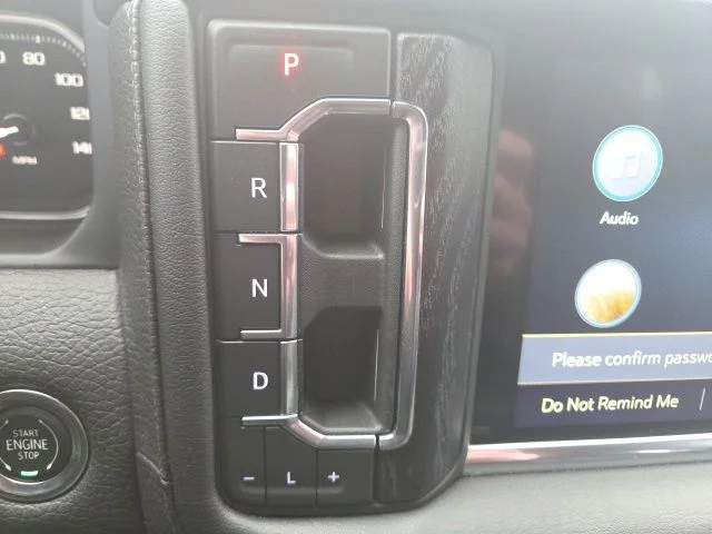 Used 2021 White Frost Tri-Coat GMC Denali image 24
