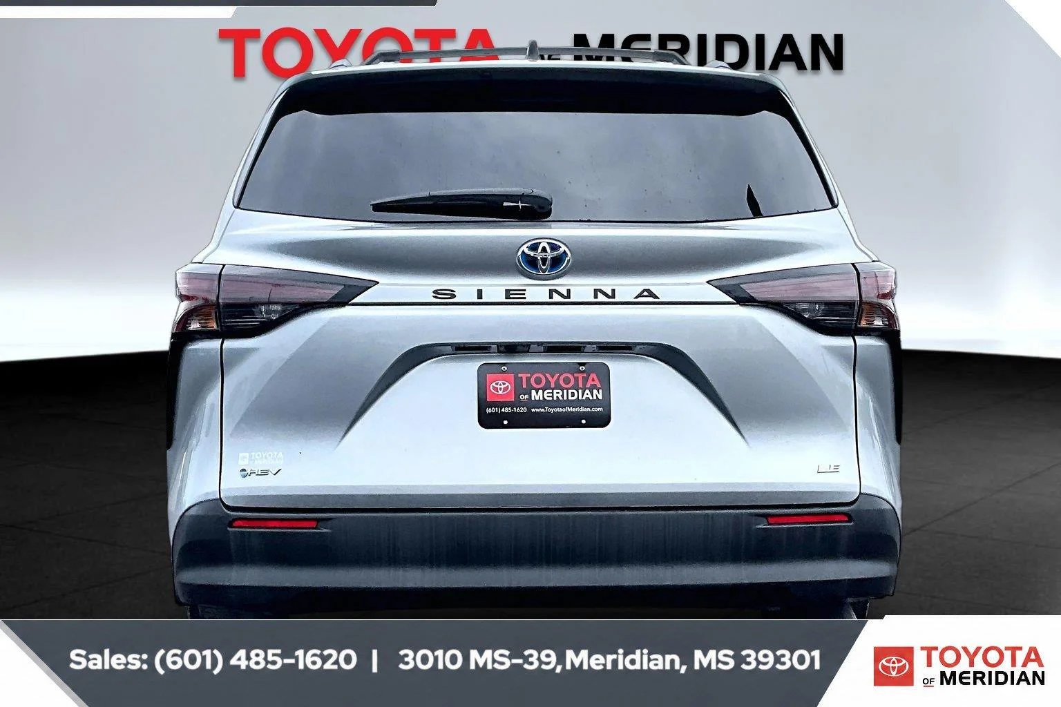 Used 2025 Celestial Silver Metallic Toyota LE 8-Passenger image 4