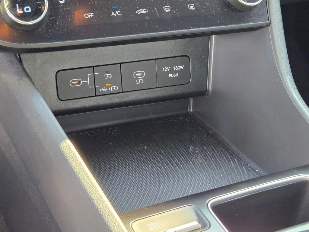 Used 2025 Gray Hyundai SEL image 26
