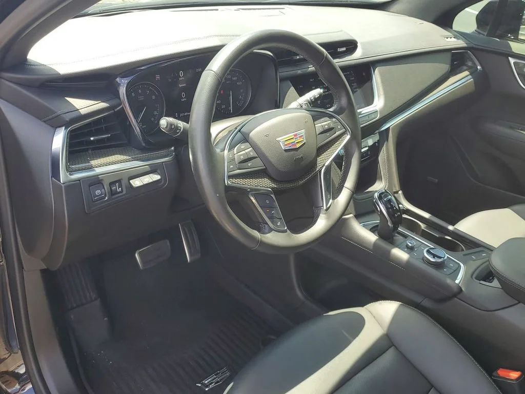 Used 2022 Stellar Black Metallic Cadillac Sport image 10