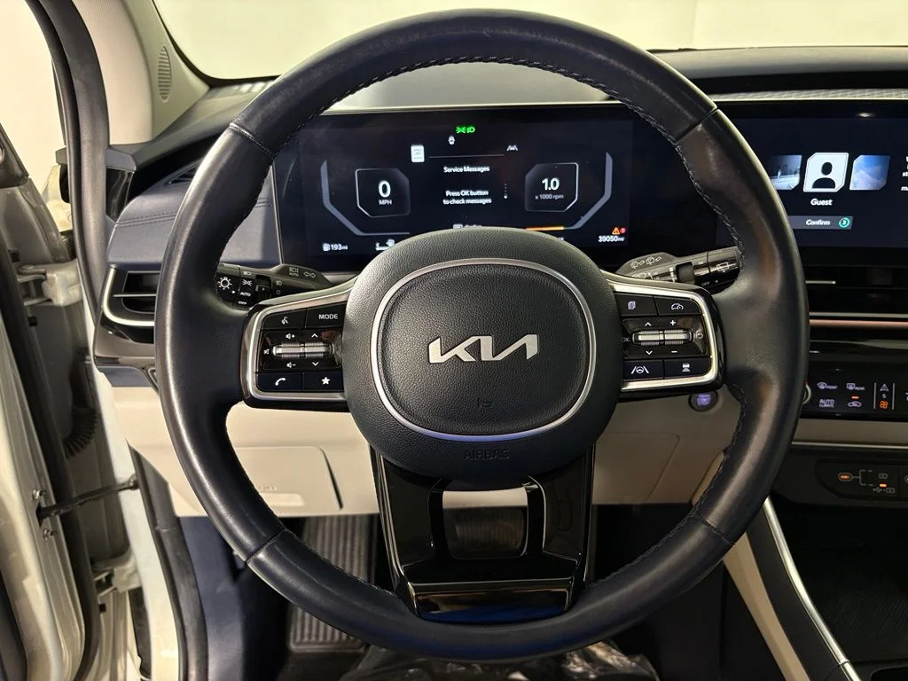 Used 2025 White Kia SX Prestige image 20