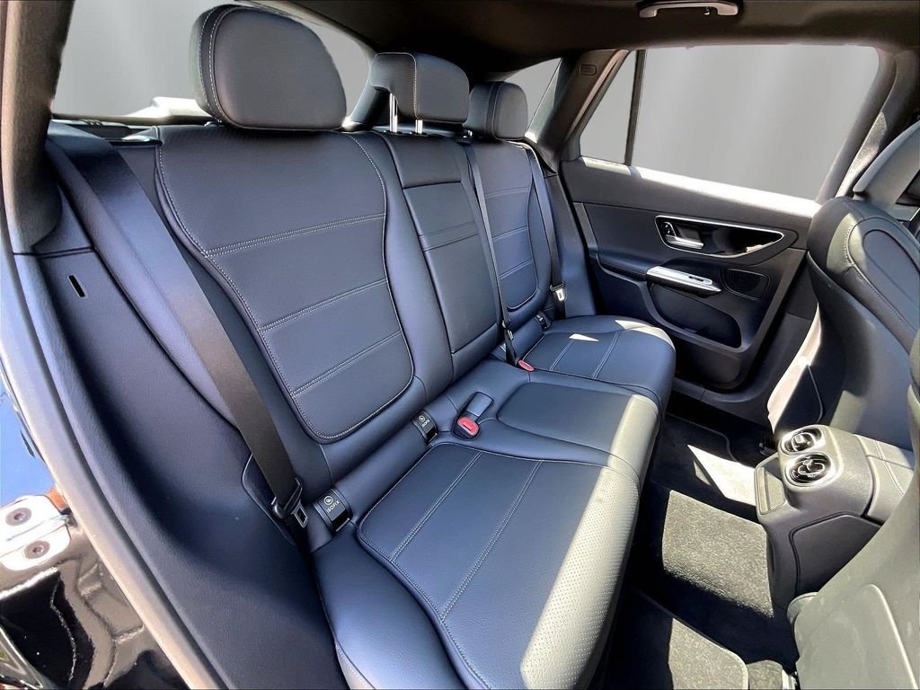 Used 2026 Black Mercedes-Benz GLC 300 image 25