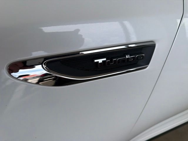Used 2016 White Kia SX image 11
