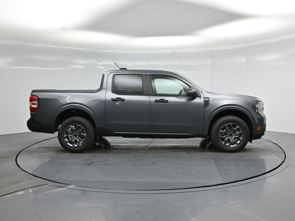 New 2026 Carbonized Gray Metallic Ford XLT image 22
