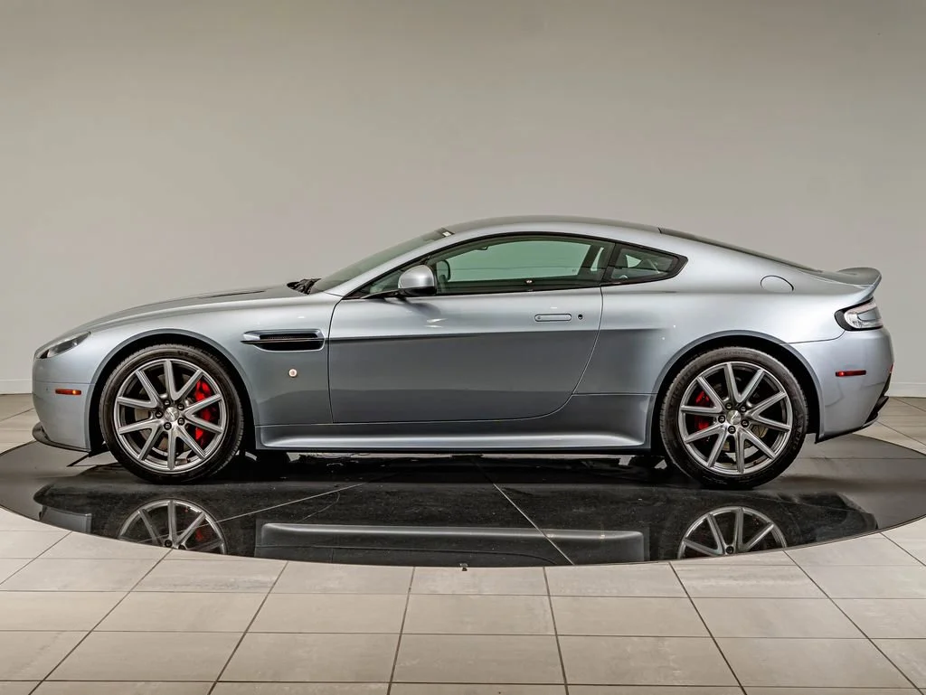 Used 2015 Skyfall Silver Aston Martin  image 8