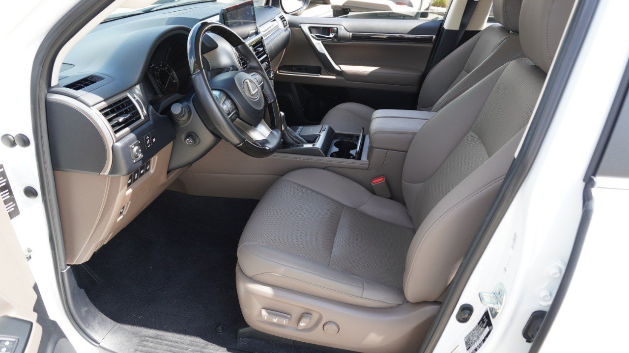Certified Used 2023 EMINENT WHITE PEARL Lexus GX 460 Premium image 13