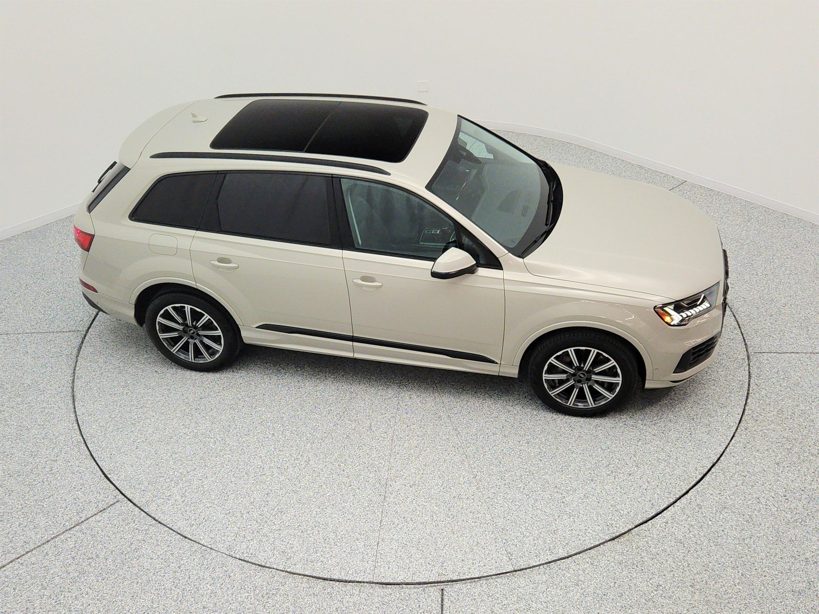 Used 2023 Vicuna Beige Metallic Audi Premium Plus 45 TFSI quattro image 25