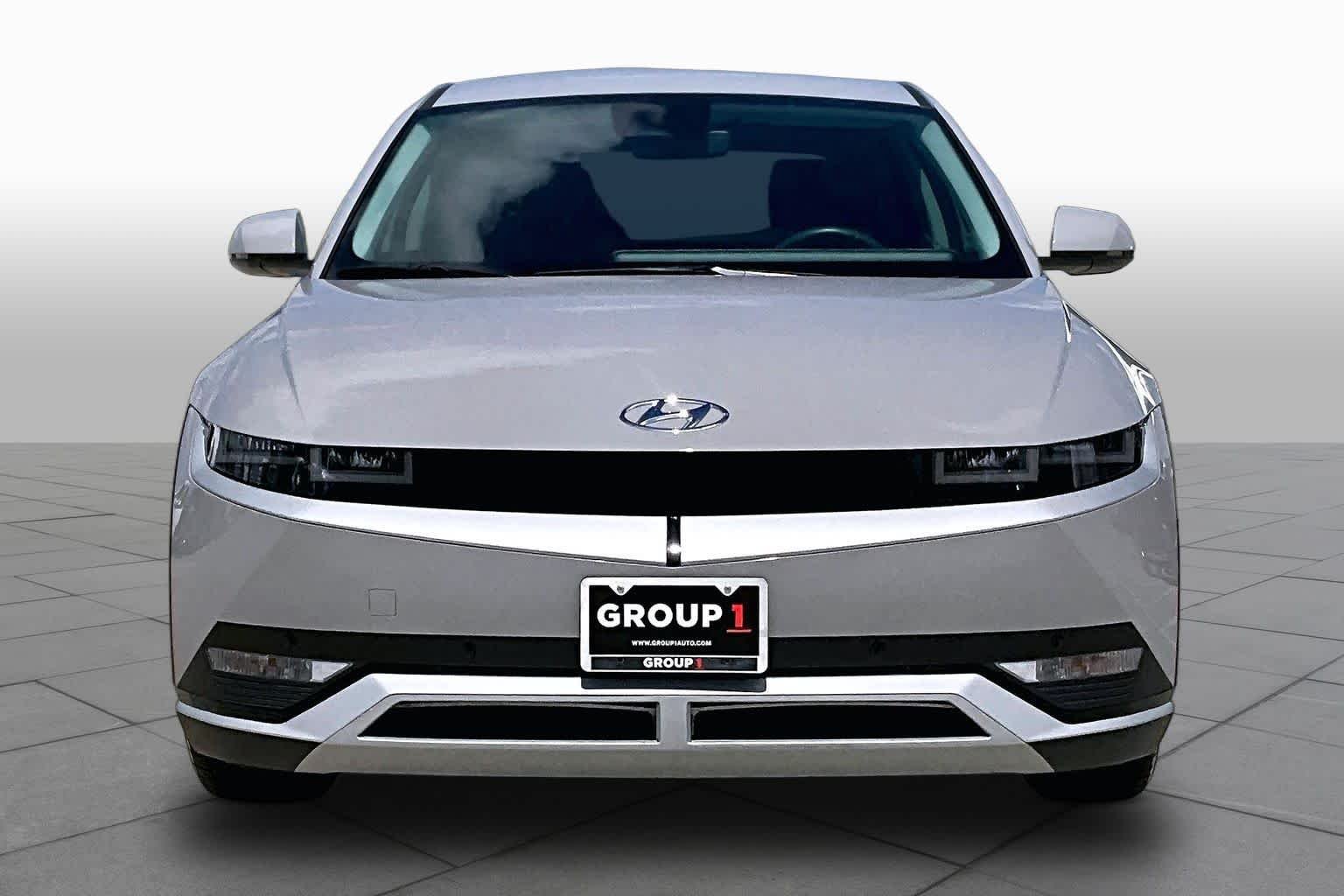 Used 2023 Cyber Gray Hyundai SEL image 3