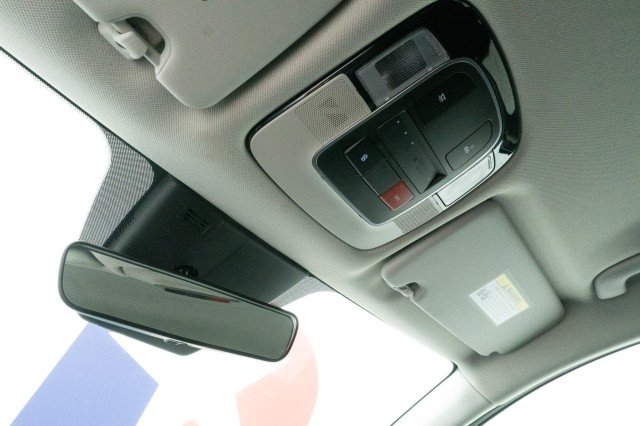Used 2024 White Pearl Hyundai Blue image 32