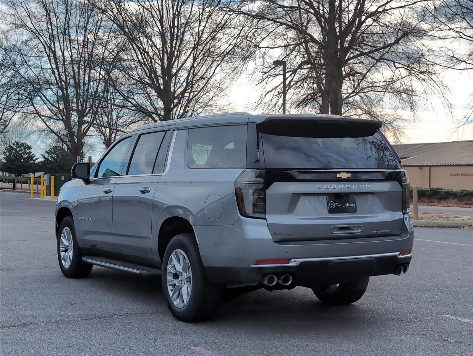 2026 Chevrolet Suburban Premier - Photo 6