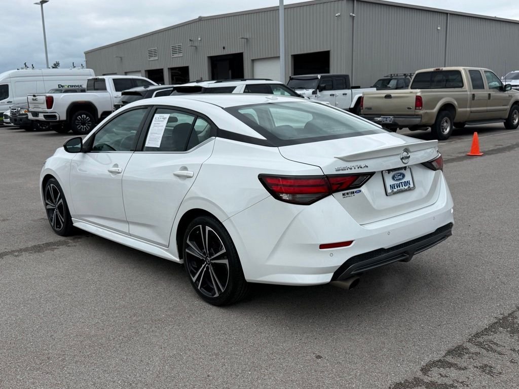 Used 2021 White Nissan SR image 36