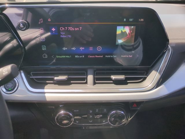 2026 Chevrolet Trax LT - Photo 13