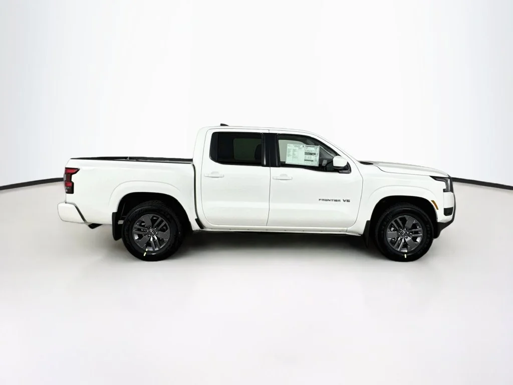 New 2027 White Nissan SV image 8