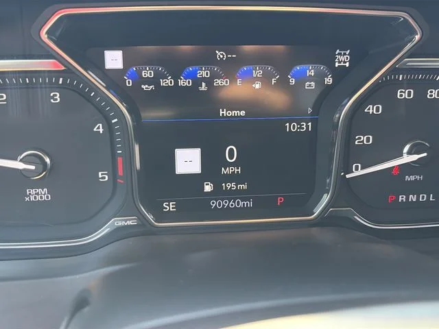 Used 2021 Green GMC Denali image 25
