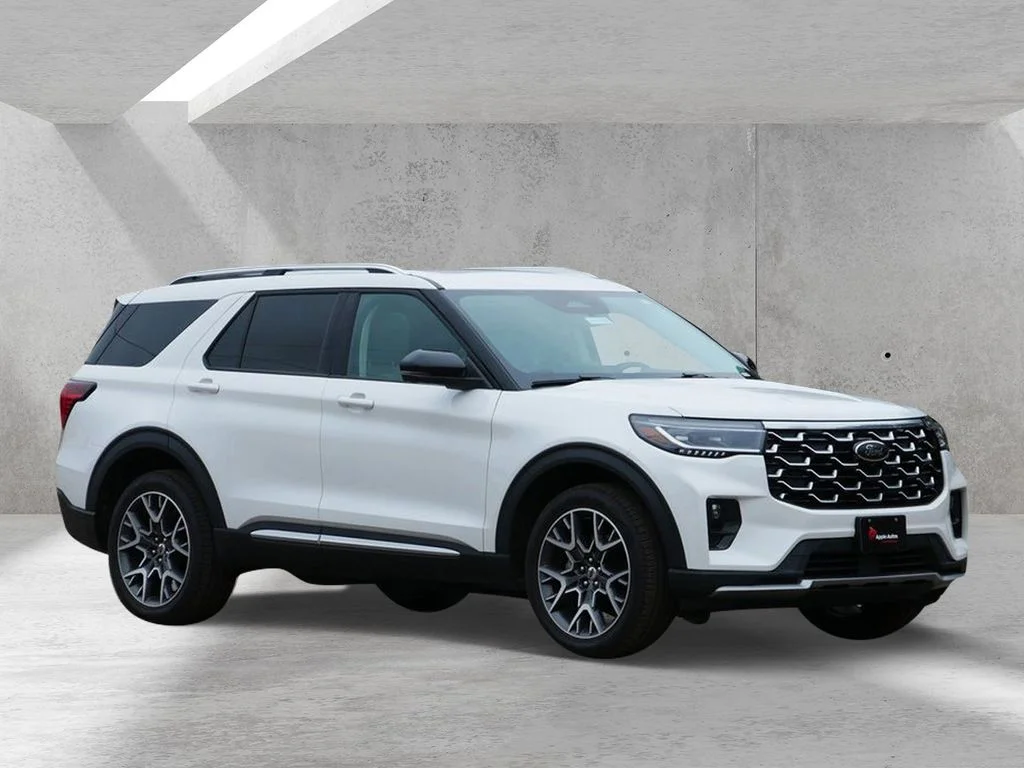 2025 Ford Explorer Platinum 4WD (PL535)'s photo
