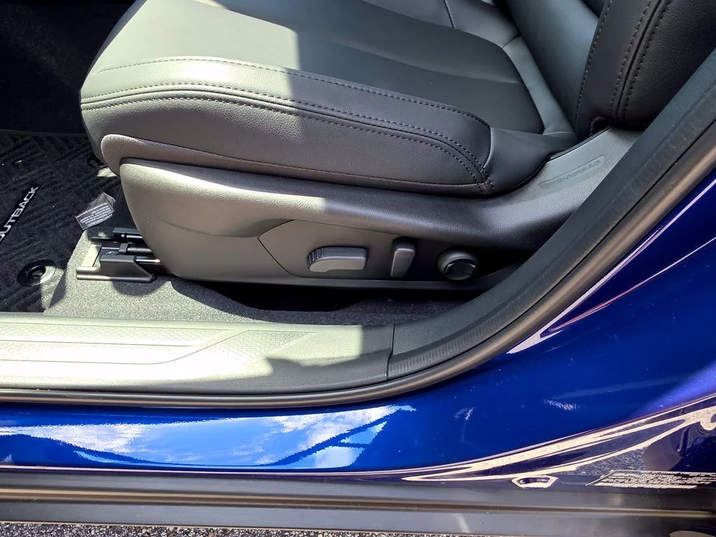 New 2026 SAPPHIRE BLUE PEARL Subaru Premium image 19