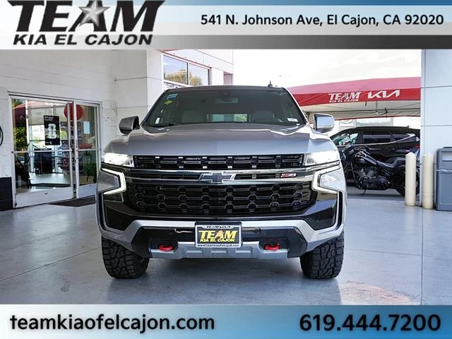 Used 2022 Gray Chevrolet Z71 image 4