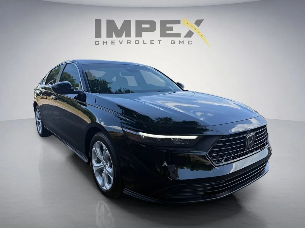 Used 2025 Black Honda LX image 7