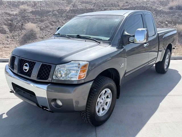 2004 Nissan Titan SE