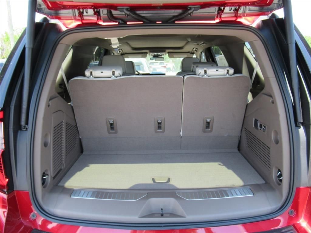 2026 GMC Yukon Denali - Photo 35