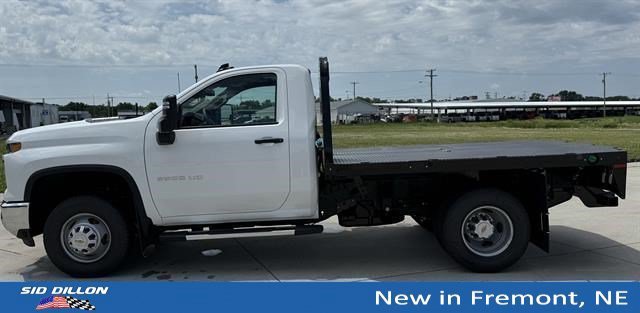 New 2025 Summit White Chevrolet Work Truck image 14