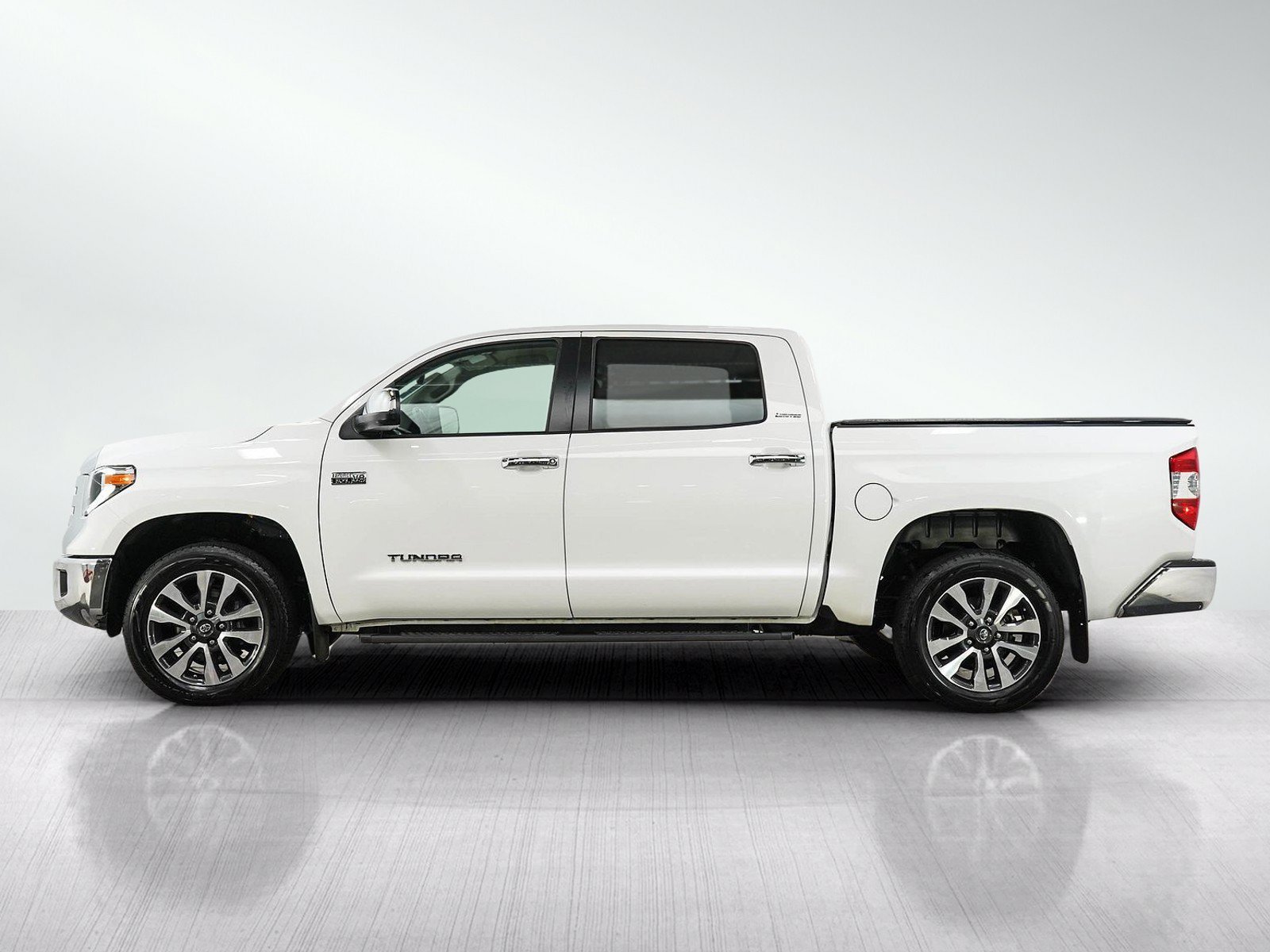 Used 2018 Super White Toyota Limited image 2