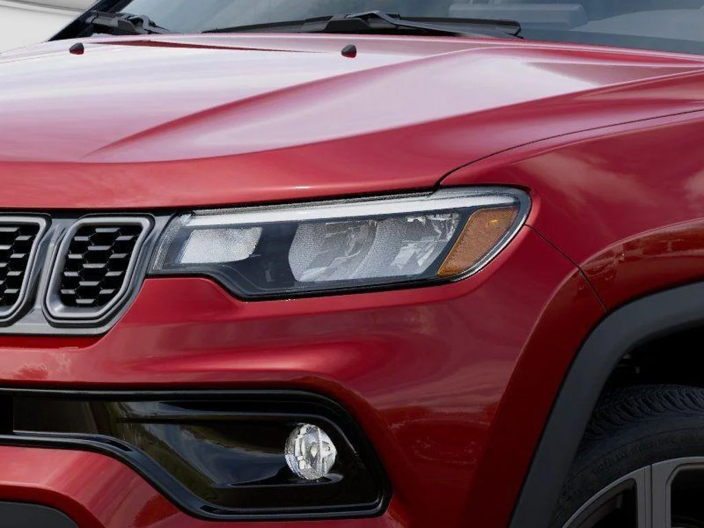 New 2026 Red Hot Pearl-Coat Exterior Paint Jeep Limited image 10