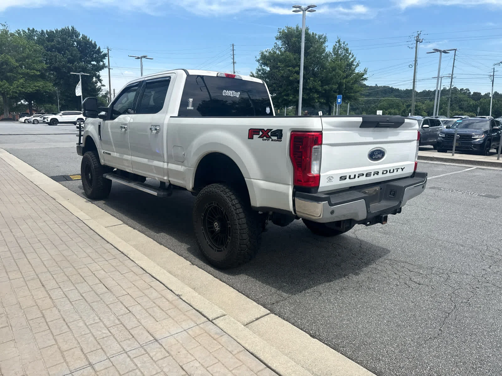 Used 2017 Oxford White Ford XLT image 5