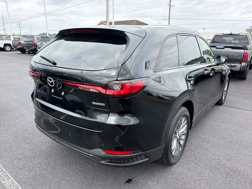 Used 2025 Black Mazda 3.3 Turbo Preferred image 8