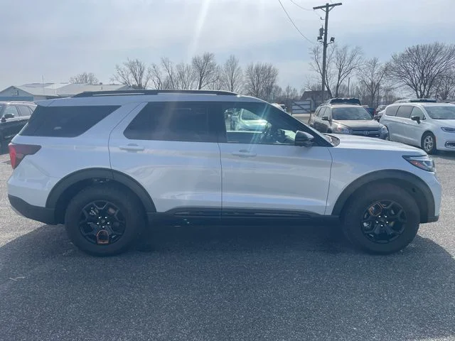 2026 Ford Explorer Tremor - Photo 9