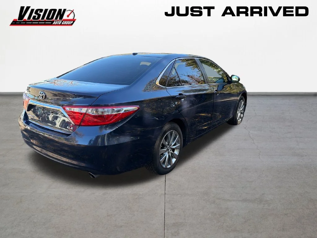 Used 2017 Blue Toyota XLE image 5