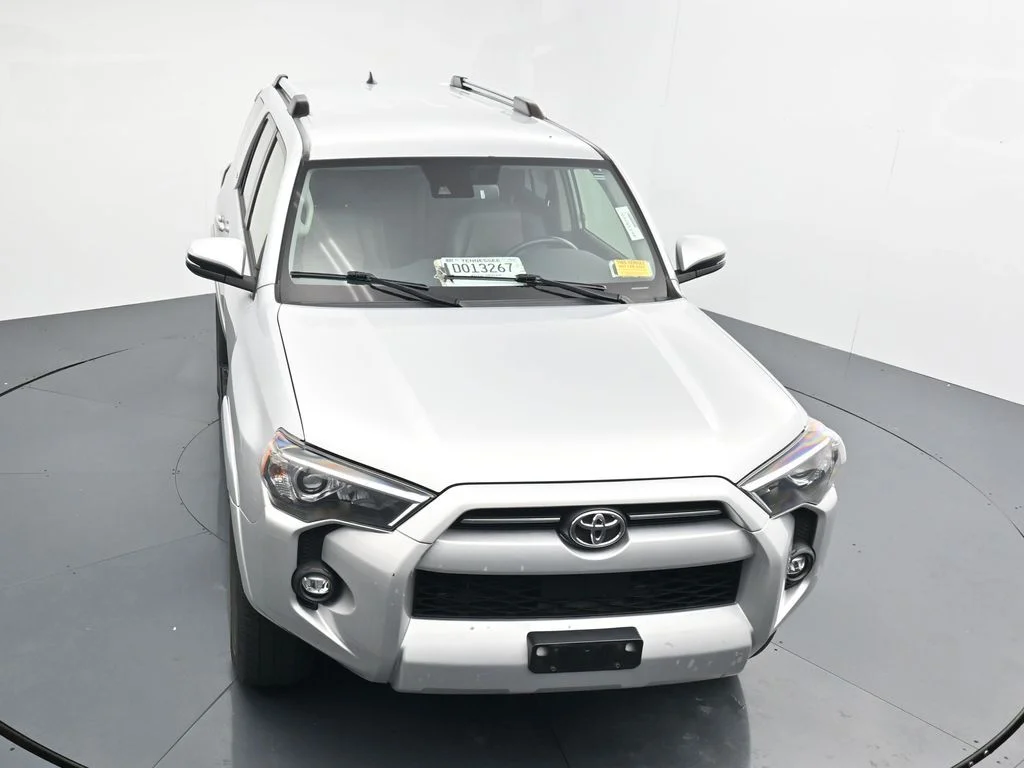 Used 2022 Silver Toyota SR5 Premium image 10