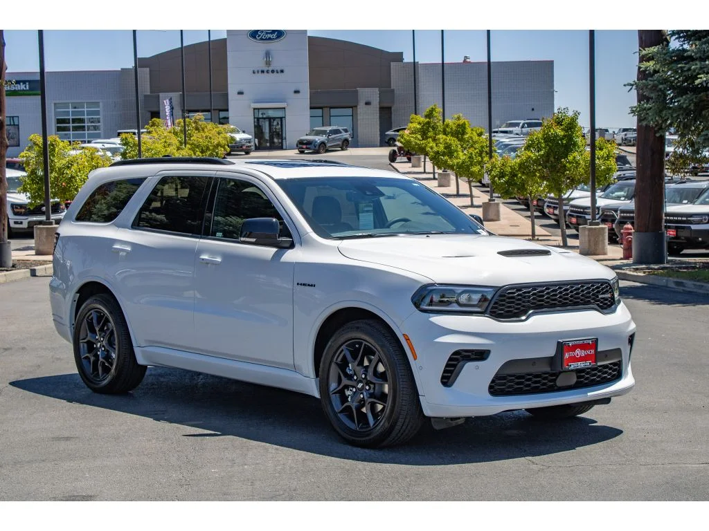 New 2026 White Knuckle Clearcoat Dodge GT Plus HEMI V8 image 2