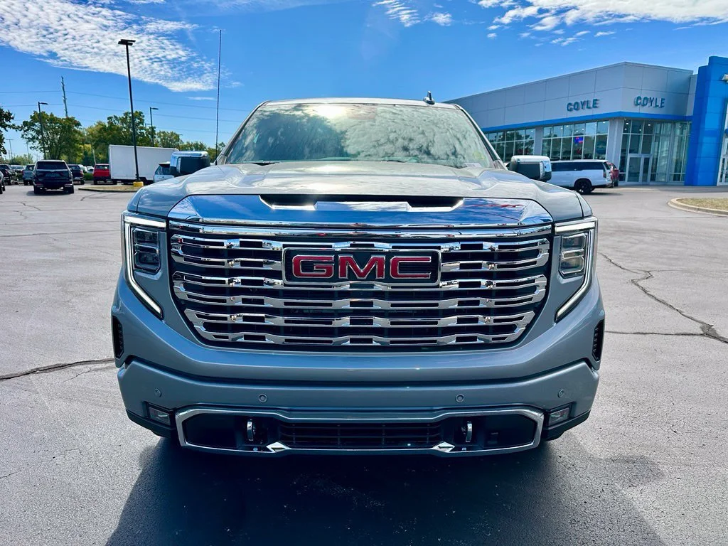 2026 GMC Sierra 1500 Denali - Photo 10