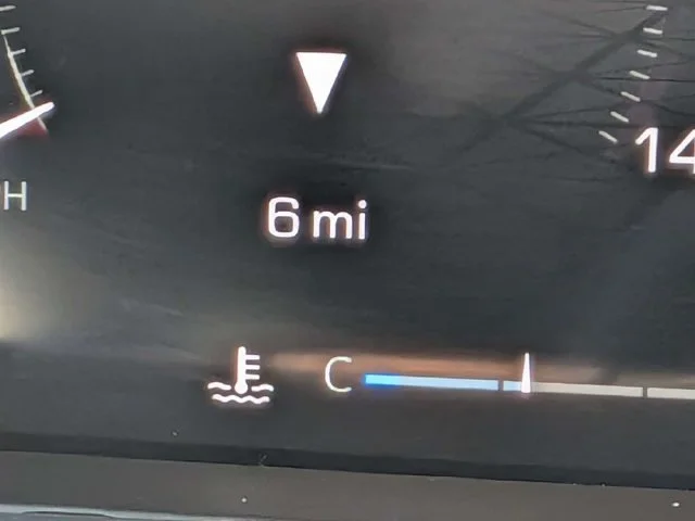 New 2026 Onyx Black GMC Elevation image 30