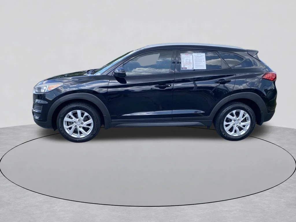 Used 2019 Black Hyundai Value image 3
