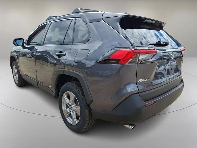 Used 2022 Gray Toyota LE image 7