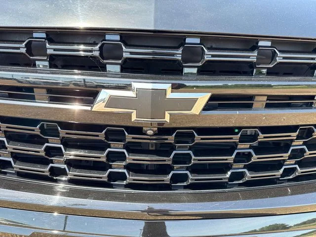 Used 2024 Black Chevrolet Z71 image 4