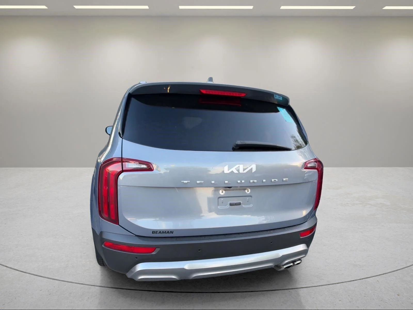 Used 2022 Everlasting Silver Kia S image 6