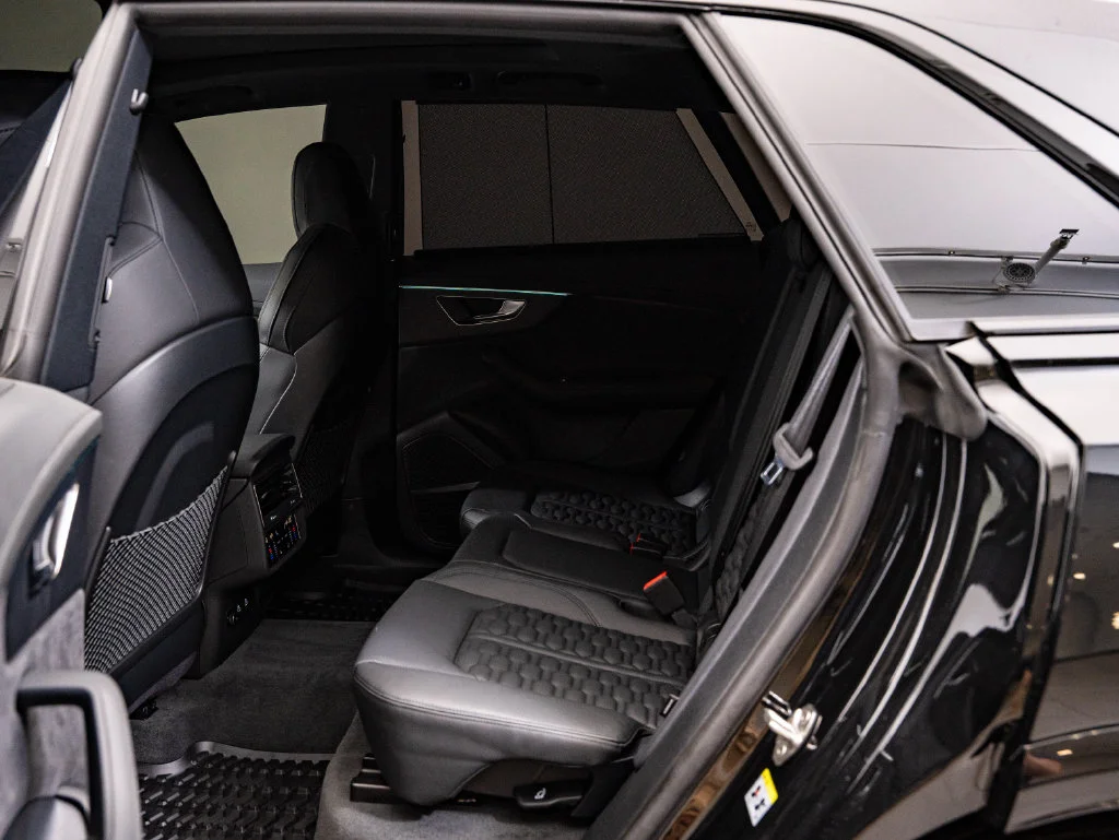 Used 2025 Mythos Black Metallic Audi 4.0T image 42