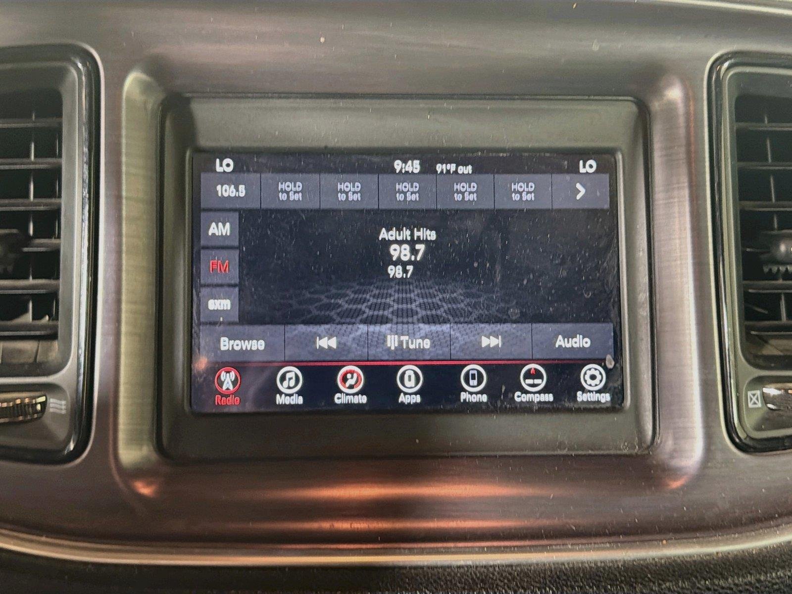 Used 2018 Pitch Black Clearcoat Dodge SXT image 14